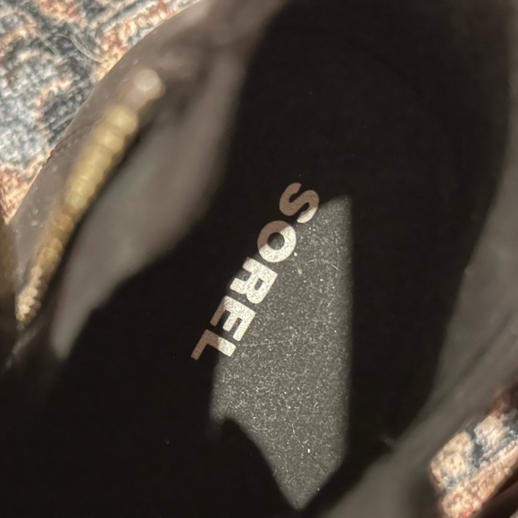 Sorel Suede Waterproof Wedge Boots - Great condition, barely worn - Picture 5 of 8